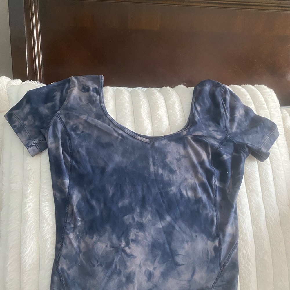 lululemon athletica Navy Tie-Dye Scoop Crop Top